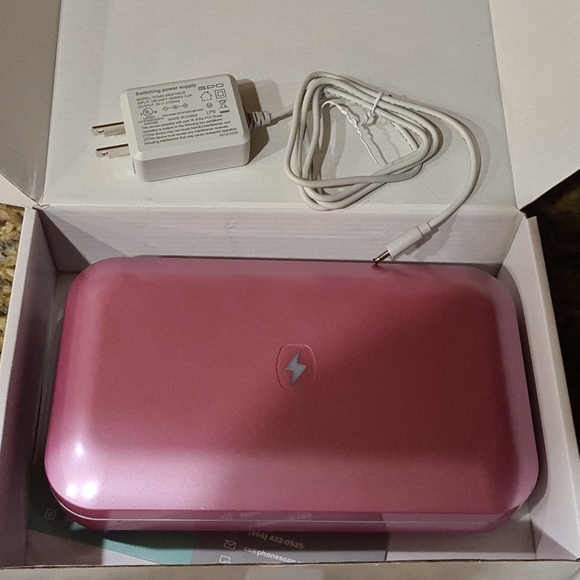 Phone soap 3 UV sanitizer and charger - Picture 3 of 4